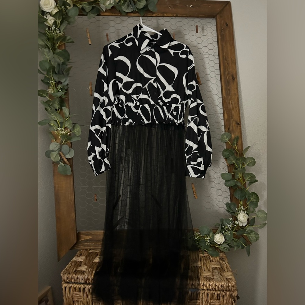 Pattern top with sheer